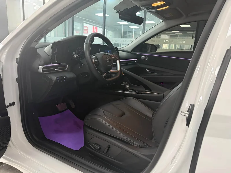 Hyundai Elantra — фото 4