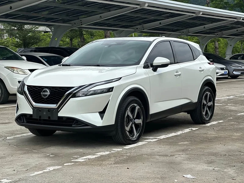 Nissan Qashqai — фото 1