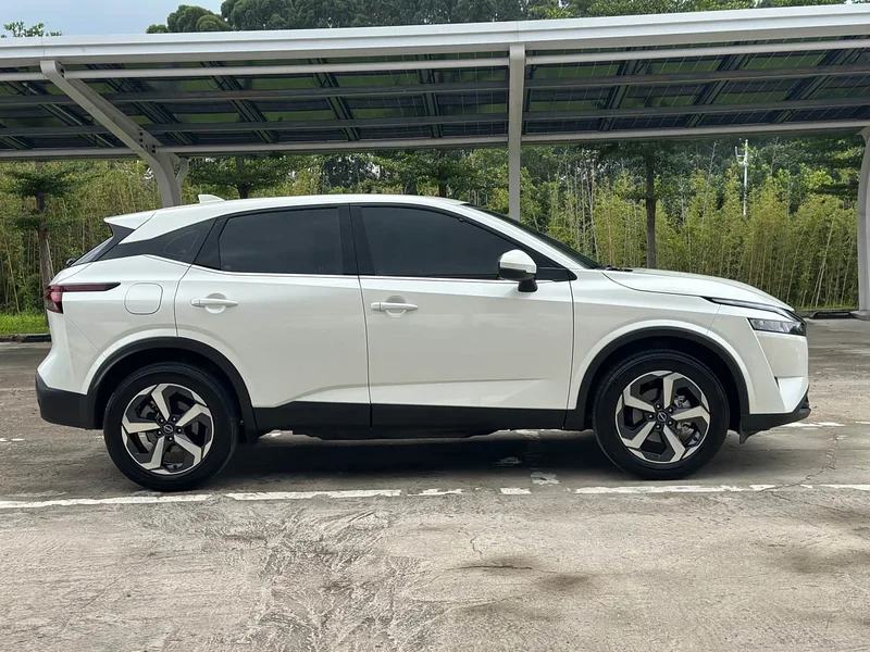 Nissan Qashqai — фото 4