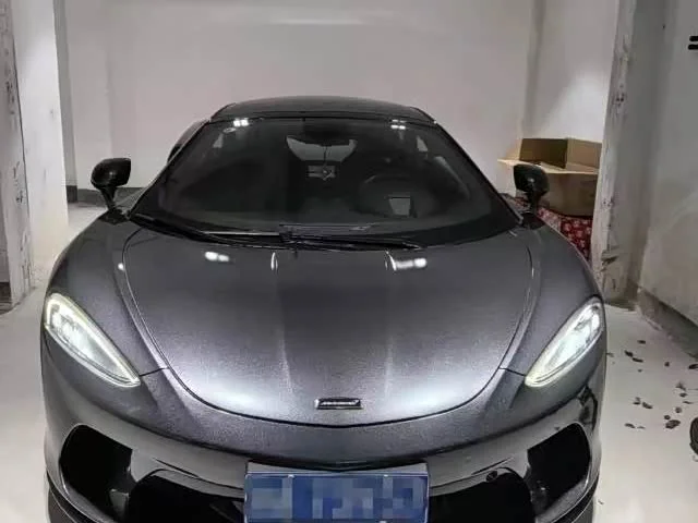 McLaren GT