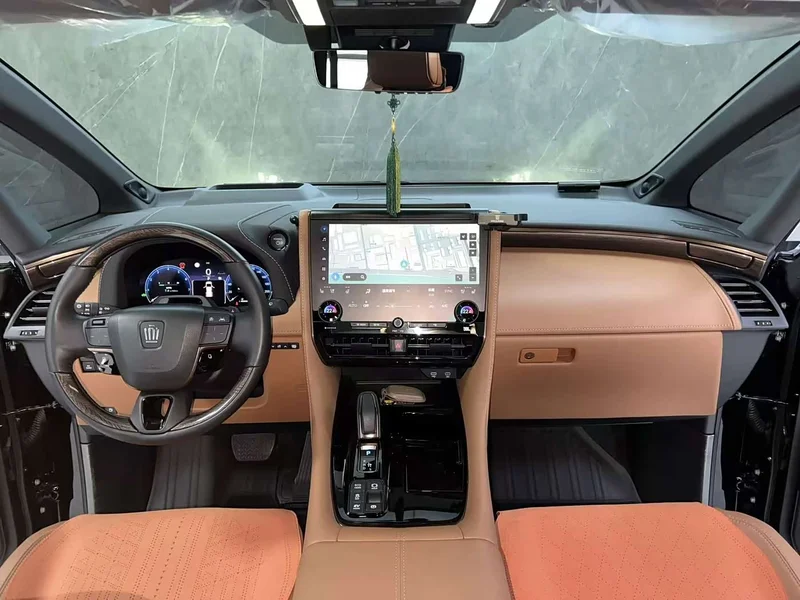 Toyota Vellfire — фото 11