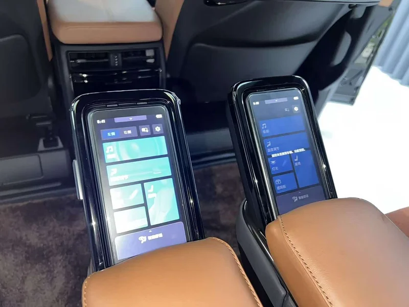 Toyota Vellfire — фото 20