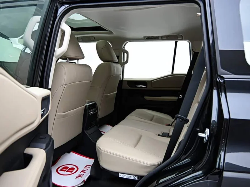 Toyota Prado — фото 12