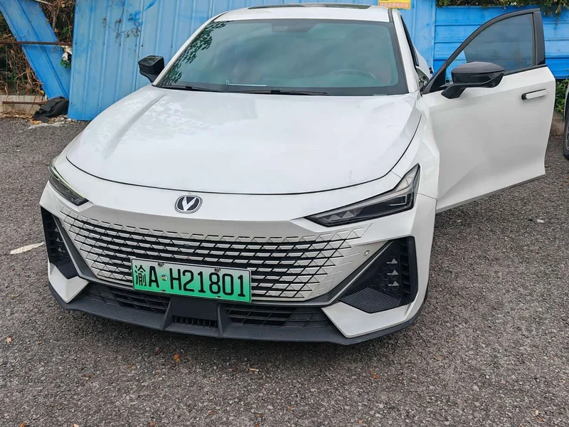 Changan UNI-V iDD