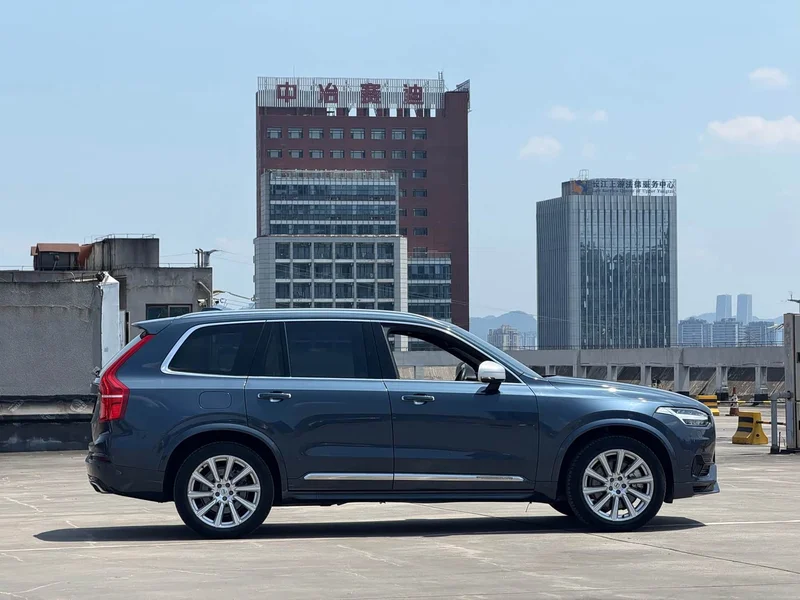 Volvo XC90 PHEV — фото 5