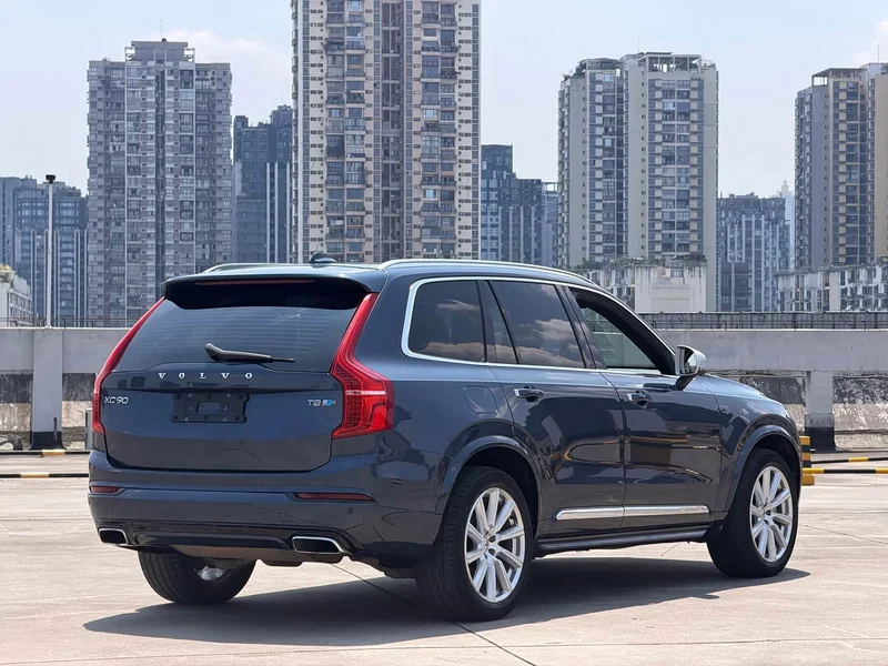 Volvo XC90 PHEV — фото 8