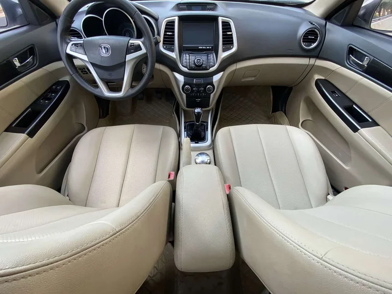 Changan Eado — фото 14