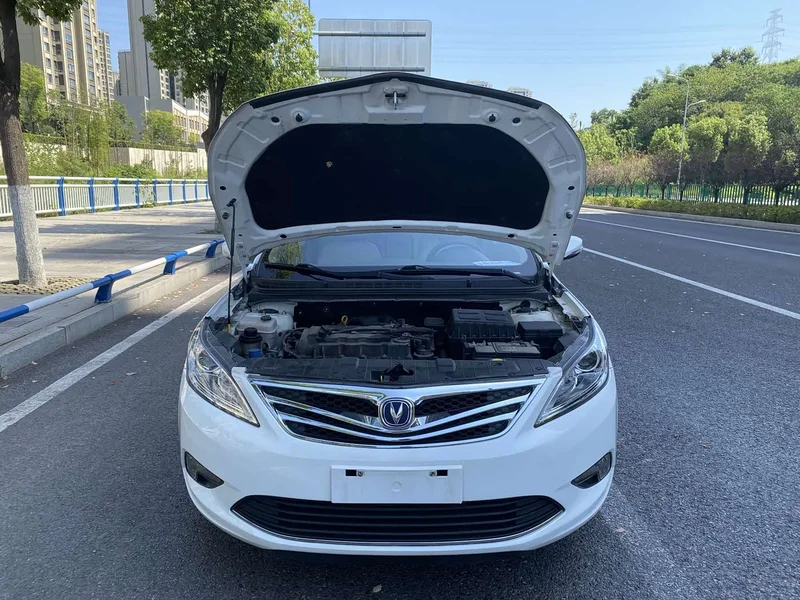 Changan Eado — фото 32