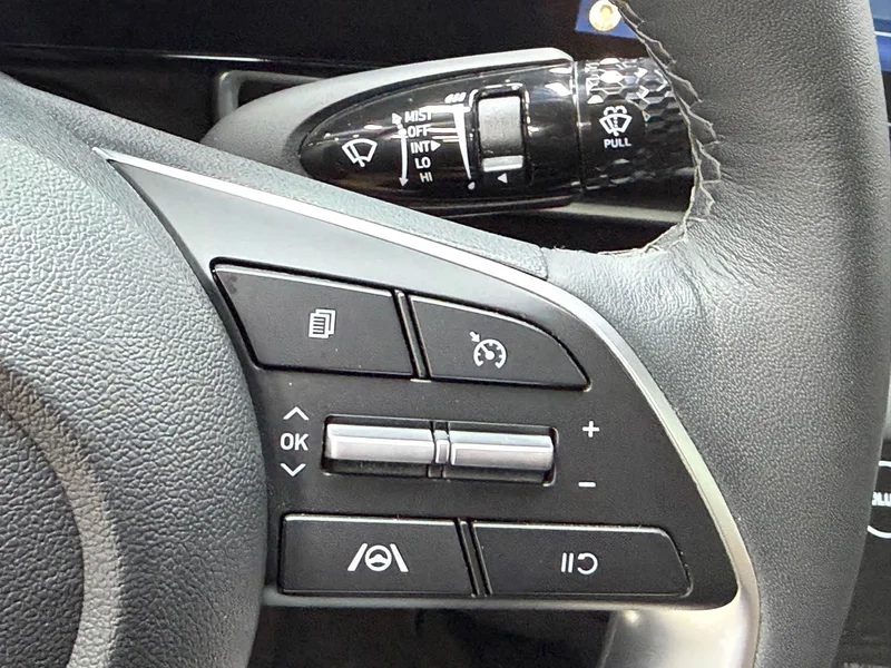 Hyundai Elantra — фото 13