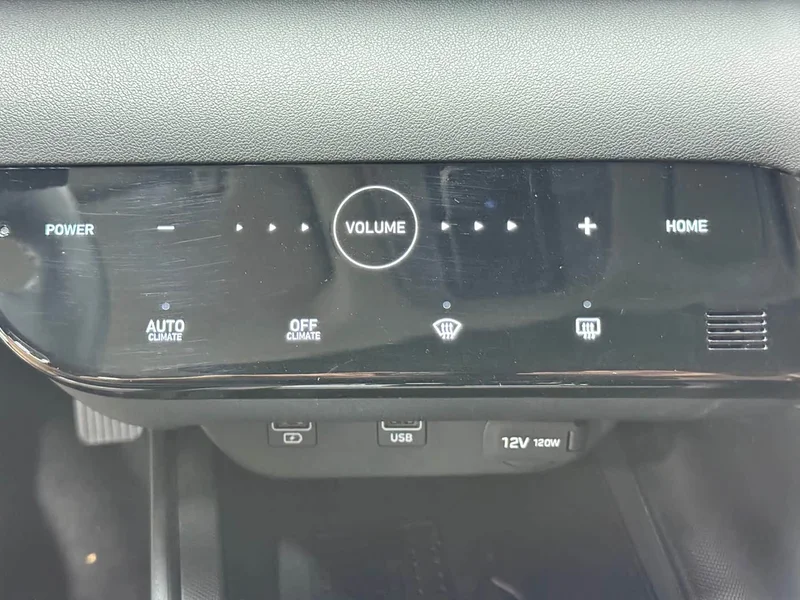 Hyundai Elantra — фото 10