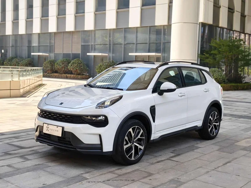 Lynk & Co 01 EM-P