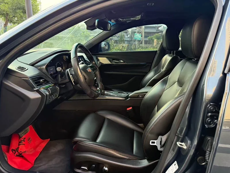 Cadillac CT4 — фото 4