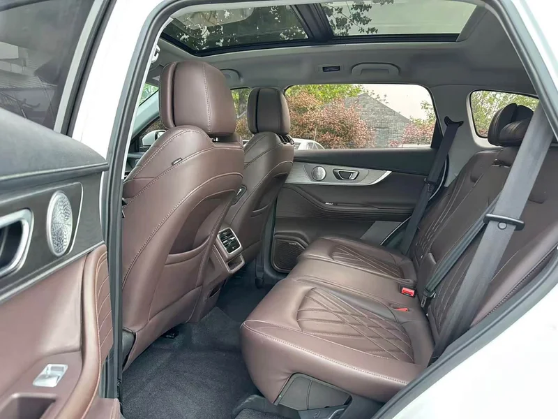Chery Tiggo 8 Pro — фото 9