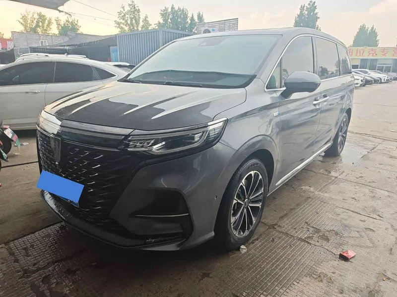 Roewe iMAX8