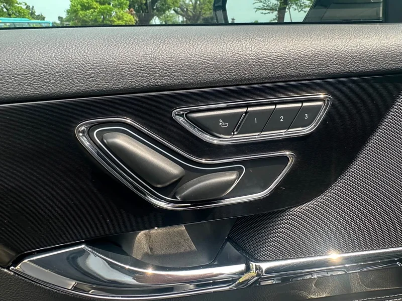 Jeep Renegade — фото 15