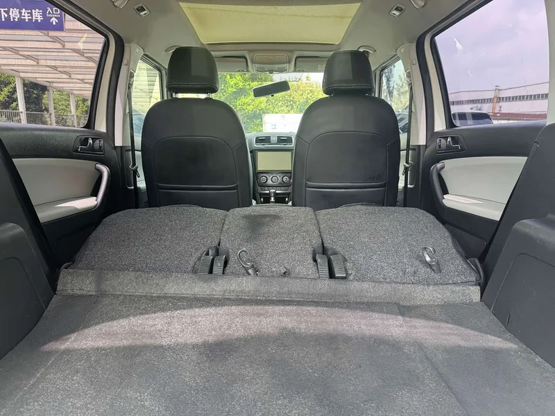 Skoda Yeti — фото 21