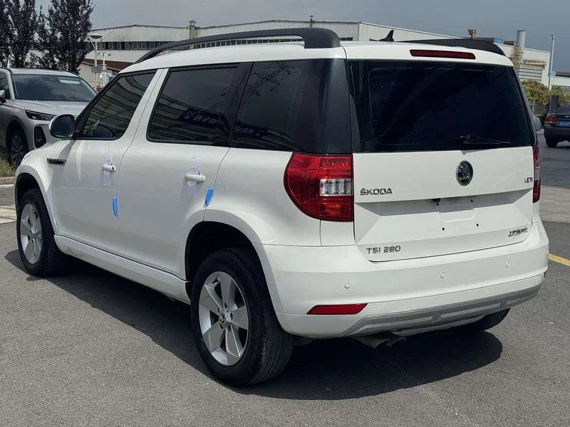 Skoda Yeti — фото 25