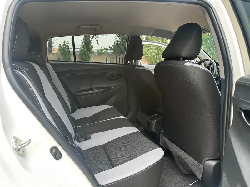 Toyota Yaris L — фото 14