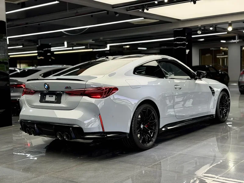 BMW M4 — фото 4