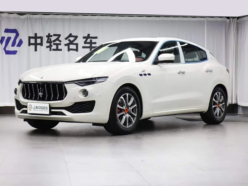 Maserati Levante — фото 1