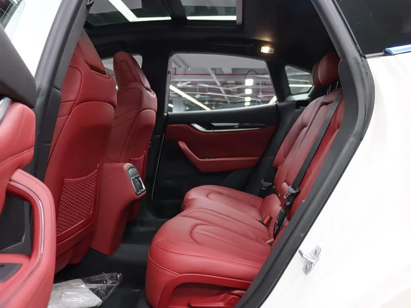 Maserati Levante — фото 14