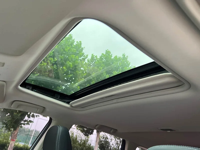 Mitsubishi Outlander — фото 14