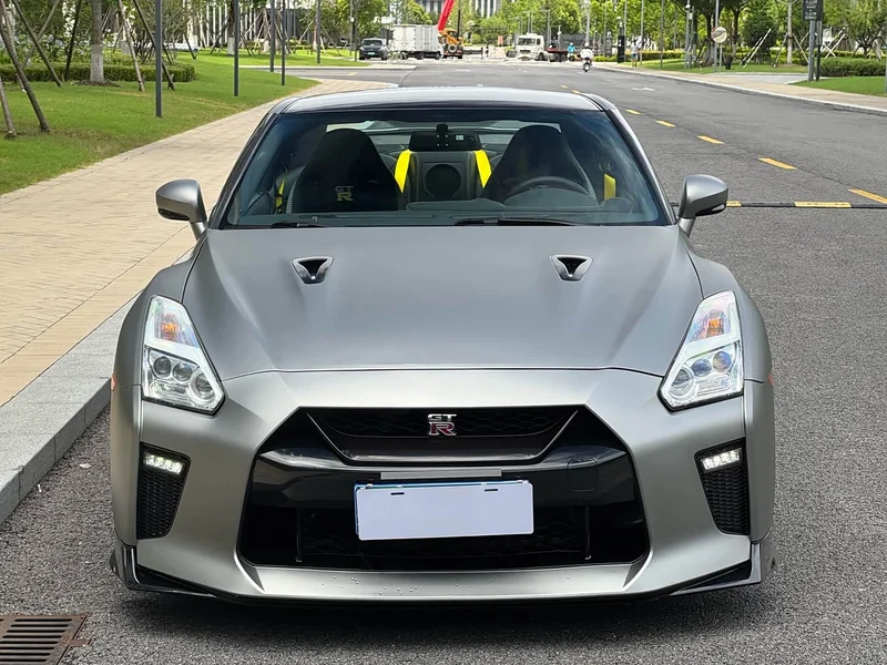Nissan GT-R — фото 2