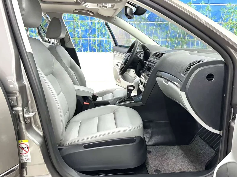Volkswagen Octavia — фото 12
