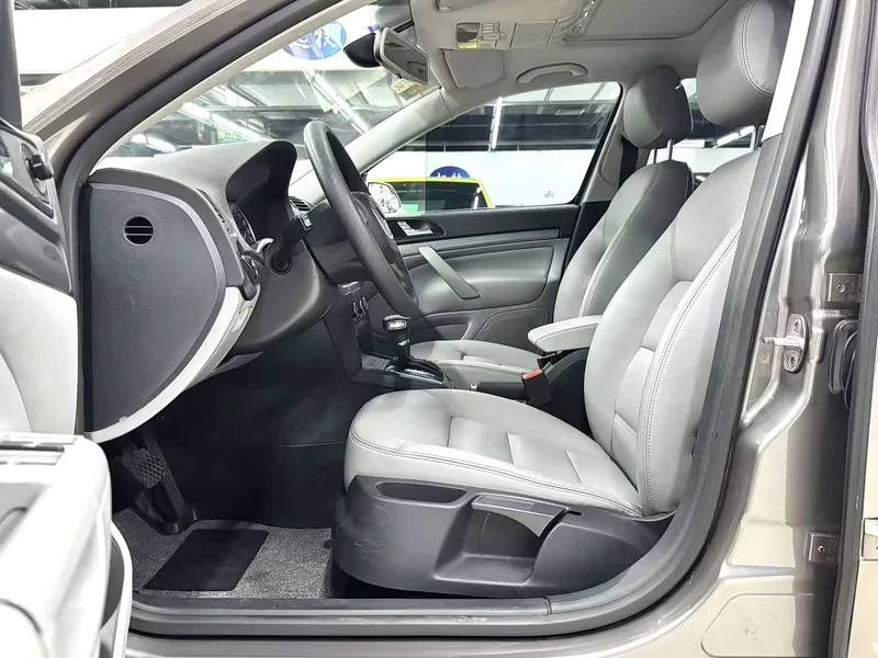 Volkswagen Octavia — фото 8
