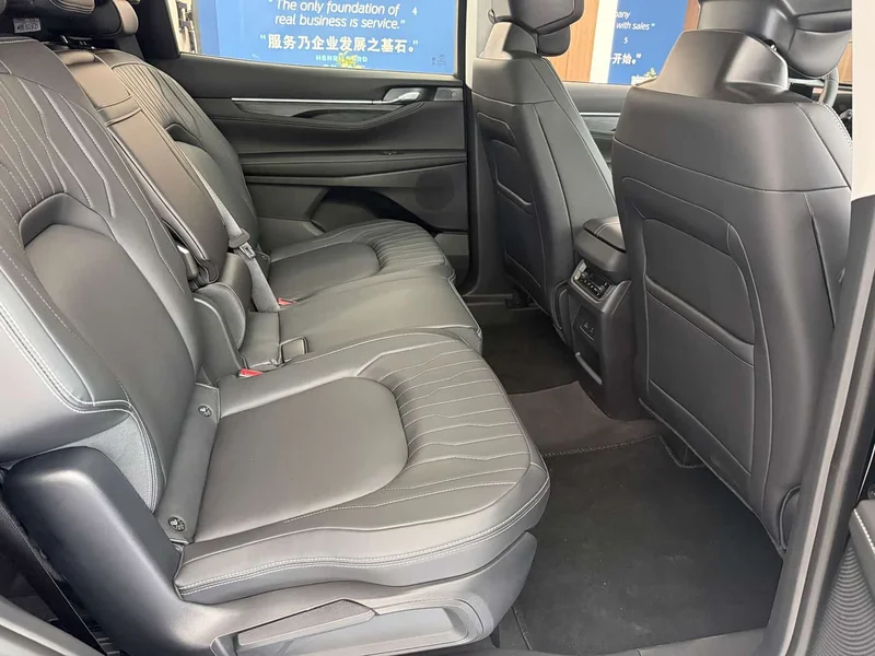 Ford Edge — фото 12