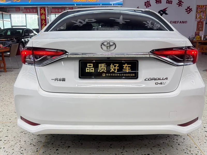 Toyota Corolla — фото 5