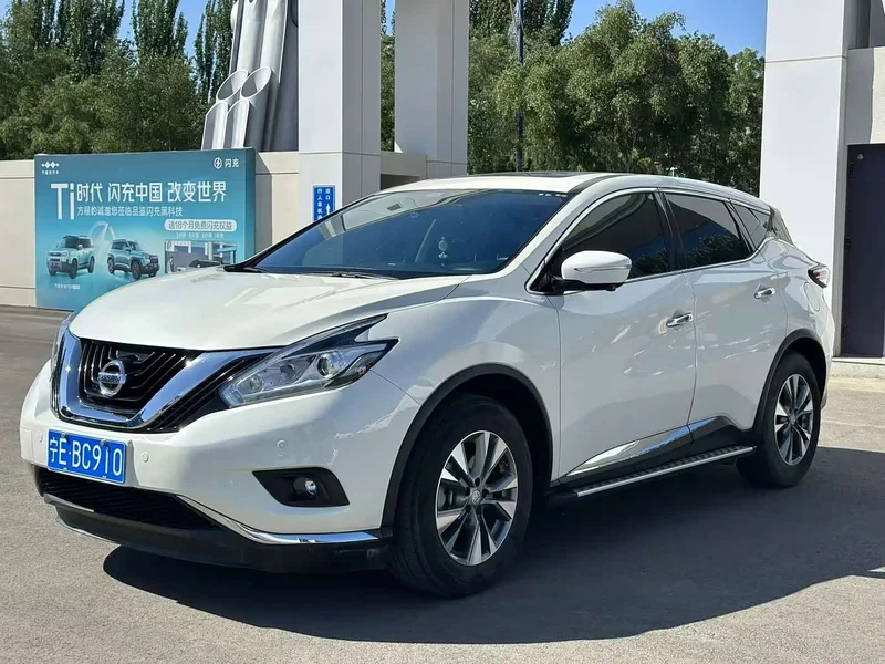 Nissan Murano — фото 1