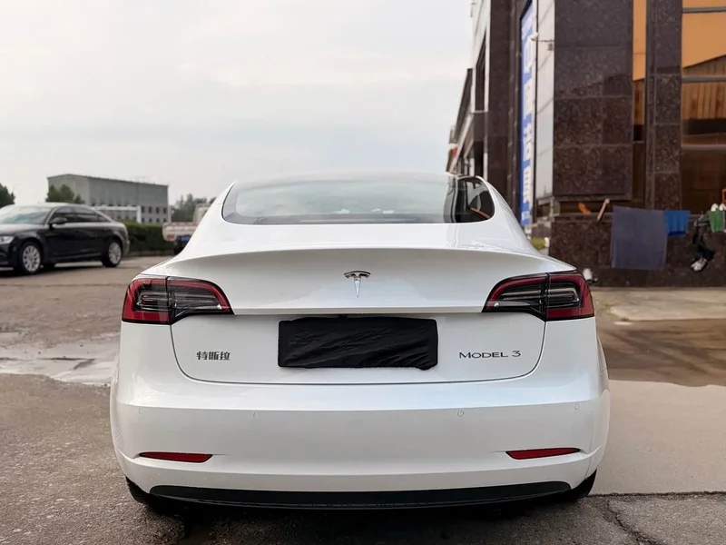 Tesla Model 3 — фото 6