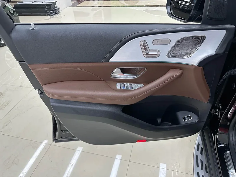 Mercedes-Benz GLE — фото 13