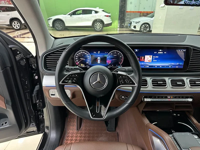 Mercedes-Benz GLE — фото 15