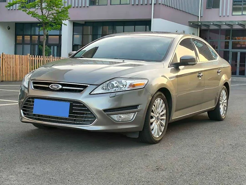 Ford Mondeo — фото 1