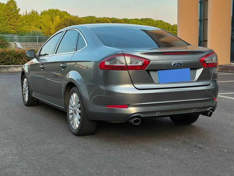 Ford Mondeo — фото 4
