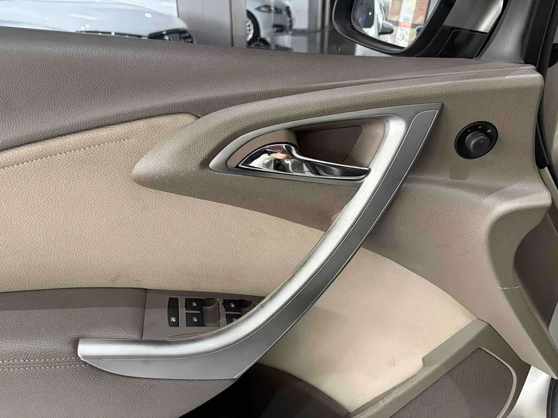 Buick Excelle — фото 8