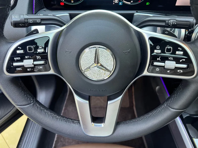Mercedes-Benz GLB — фото 15