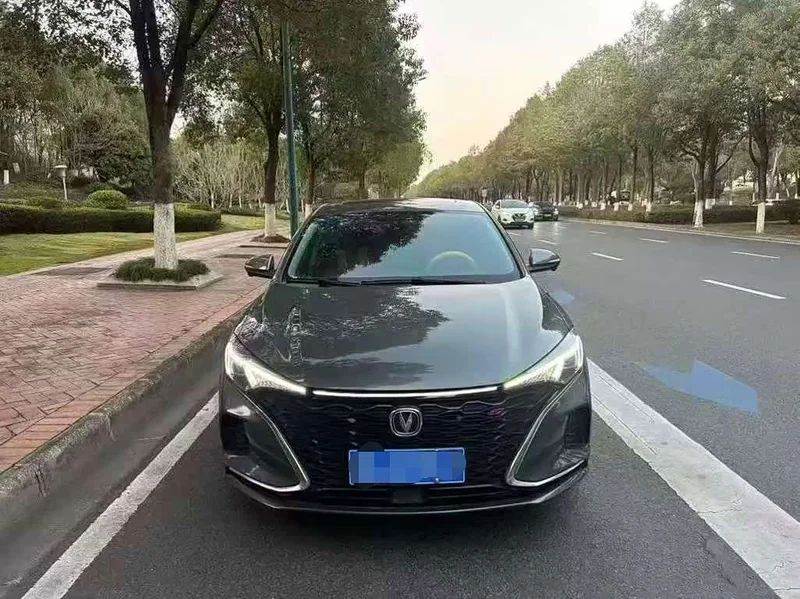 Changan Eado — фото 2