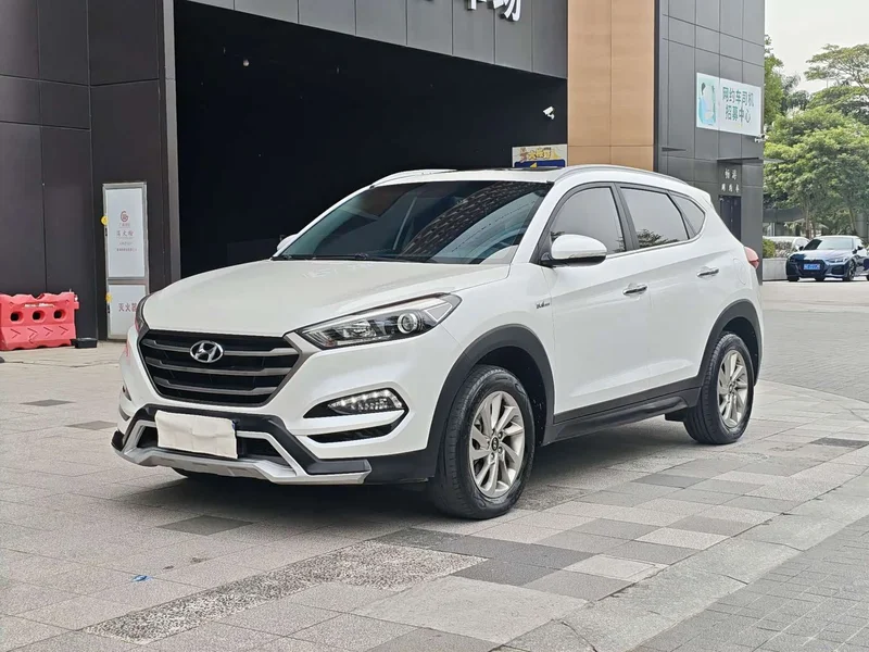 Hyundai Tucson — фото 1
