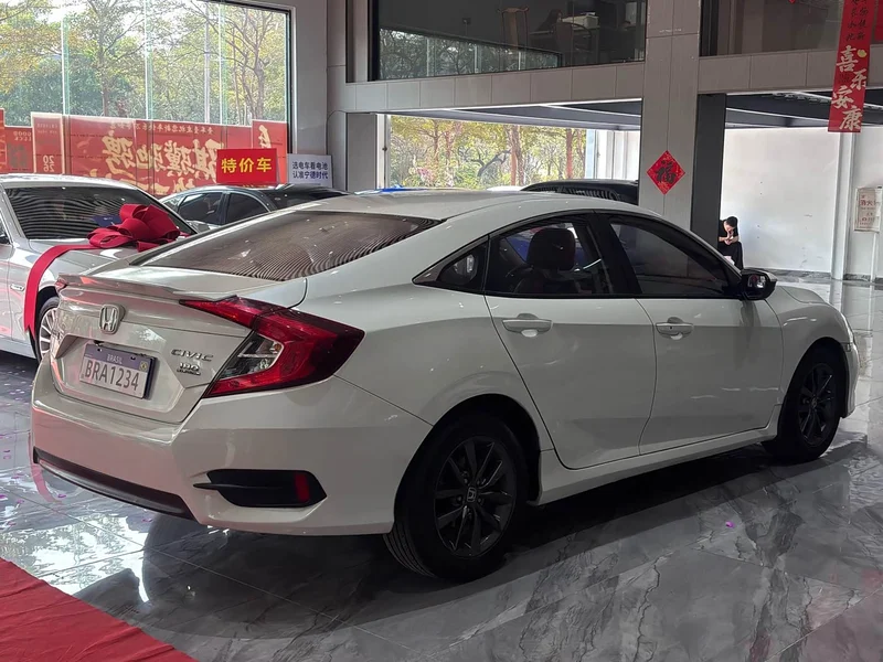 Honda Civic — фото 27