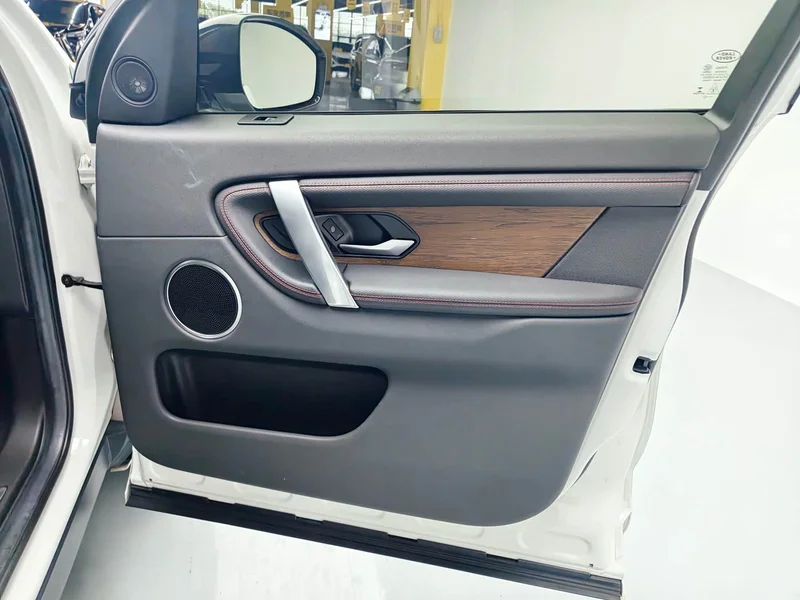 Land Rover Discovery — фото 23