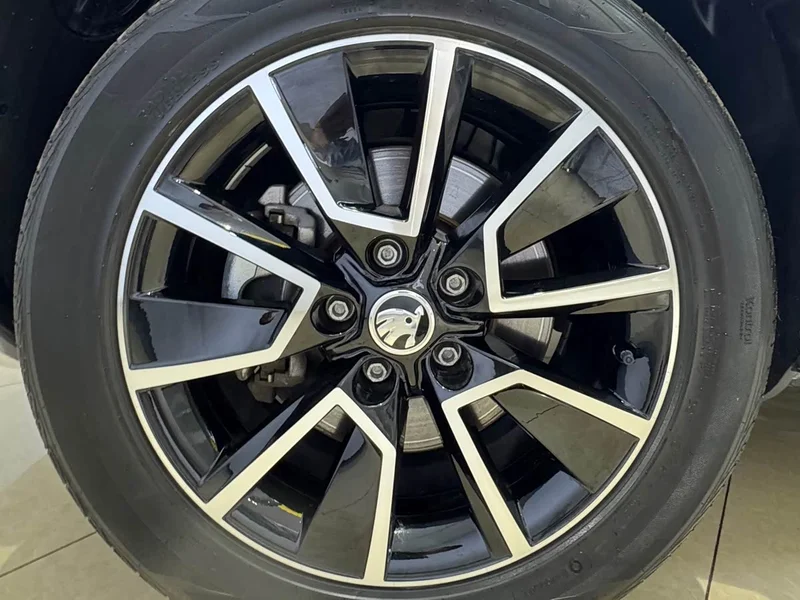 Skoda Karoq — фото 25