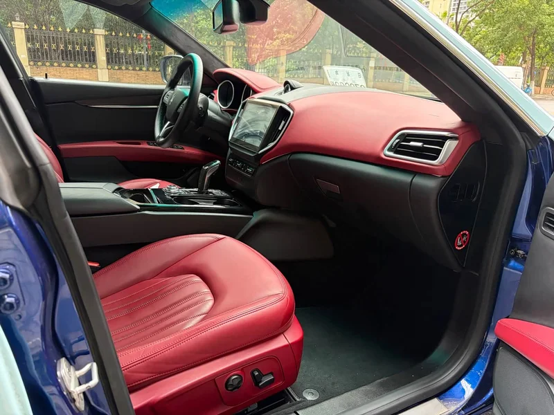 Maserati Ghibli — фото 13