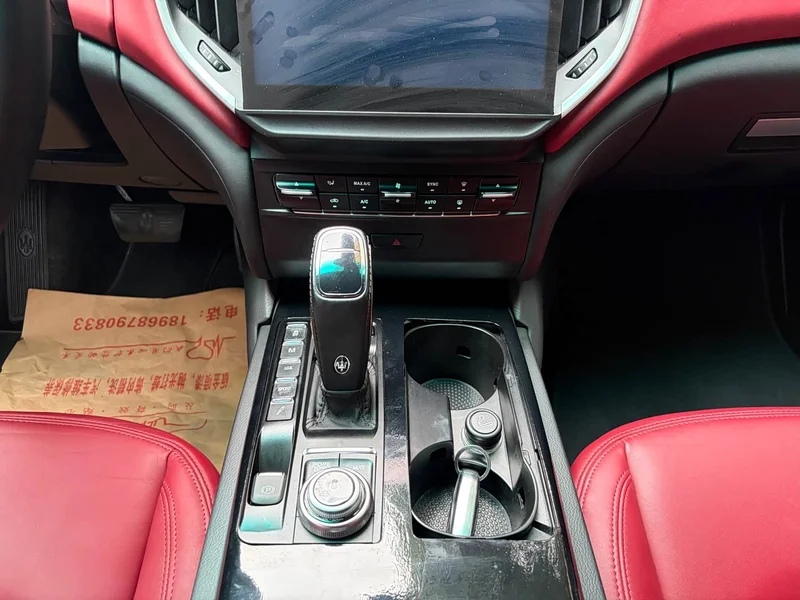 Maserati Ghibli — фото 20