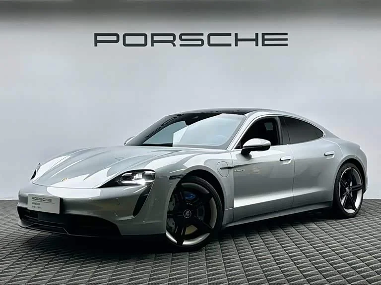 Porsche Taycan — фото 1
