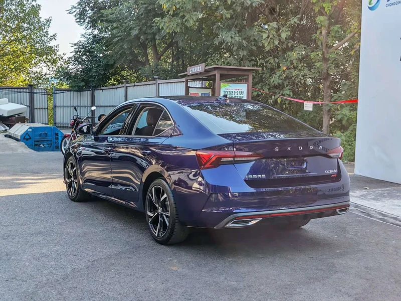 Volkswagen Octavia — фото 17