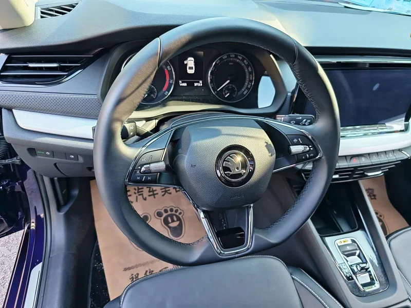 Volkswagen Octavia — фото 7