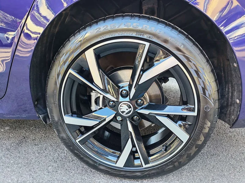 Volkswagen Octavia — фото 10